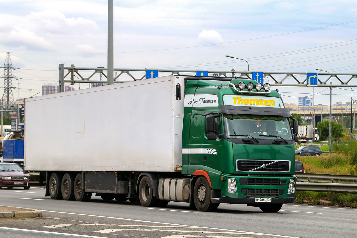 Красноярский край, № Н 178 ВН 124 — Volvo ('2002) FH12.420