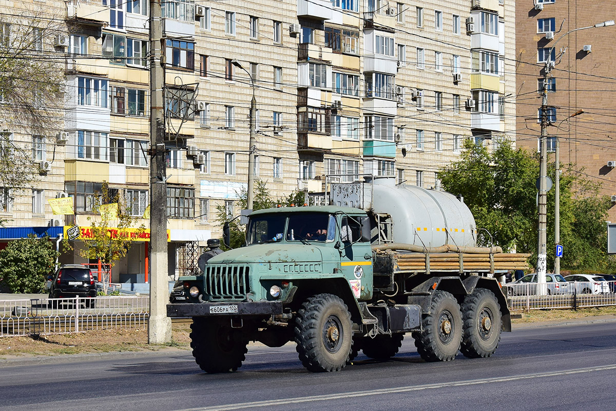 Башкортостан, № Е 606 РА 102 — Урал-4320-10