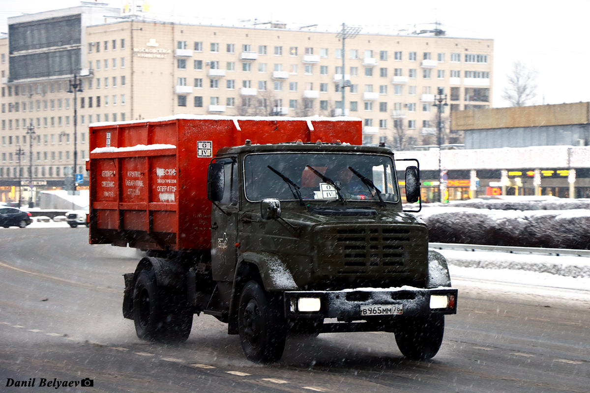 Санкт-Петербург, № 351 — ЗИЛ-432902