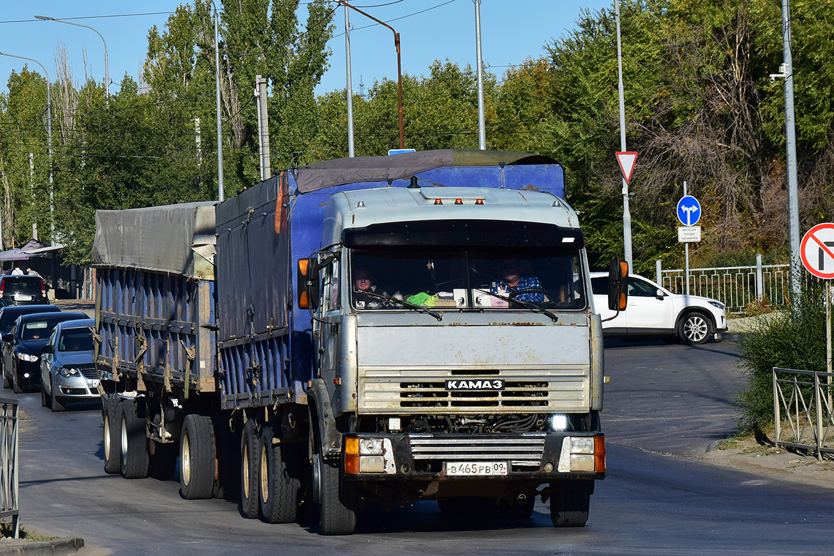 Карачаево-Черкесия, № В 465 РВ 09 — КамАЗ-53212