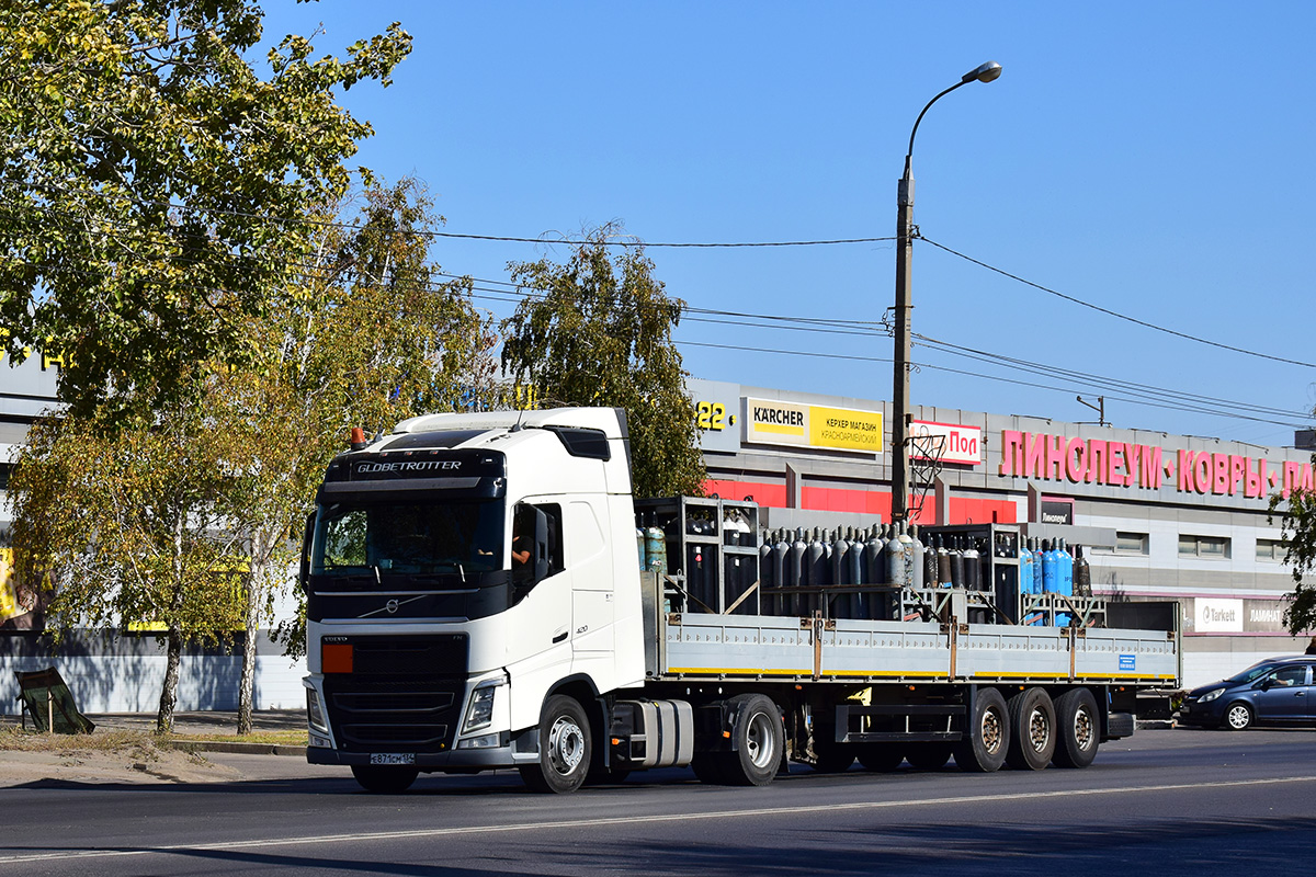 Волгоградская область, № Е 871 СМ 134 — Volvo ('2012) FH.420 [X9P]