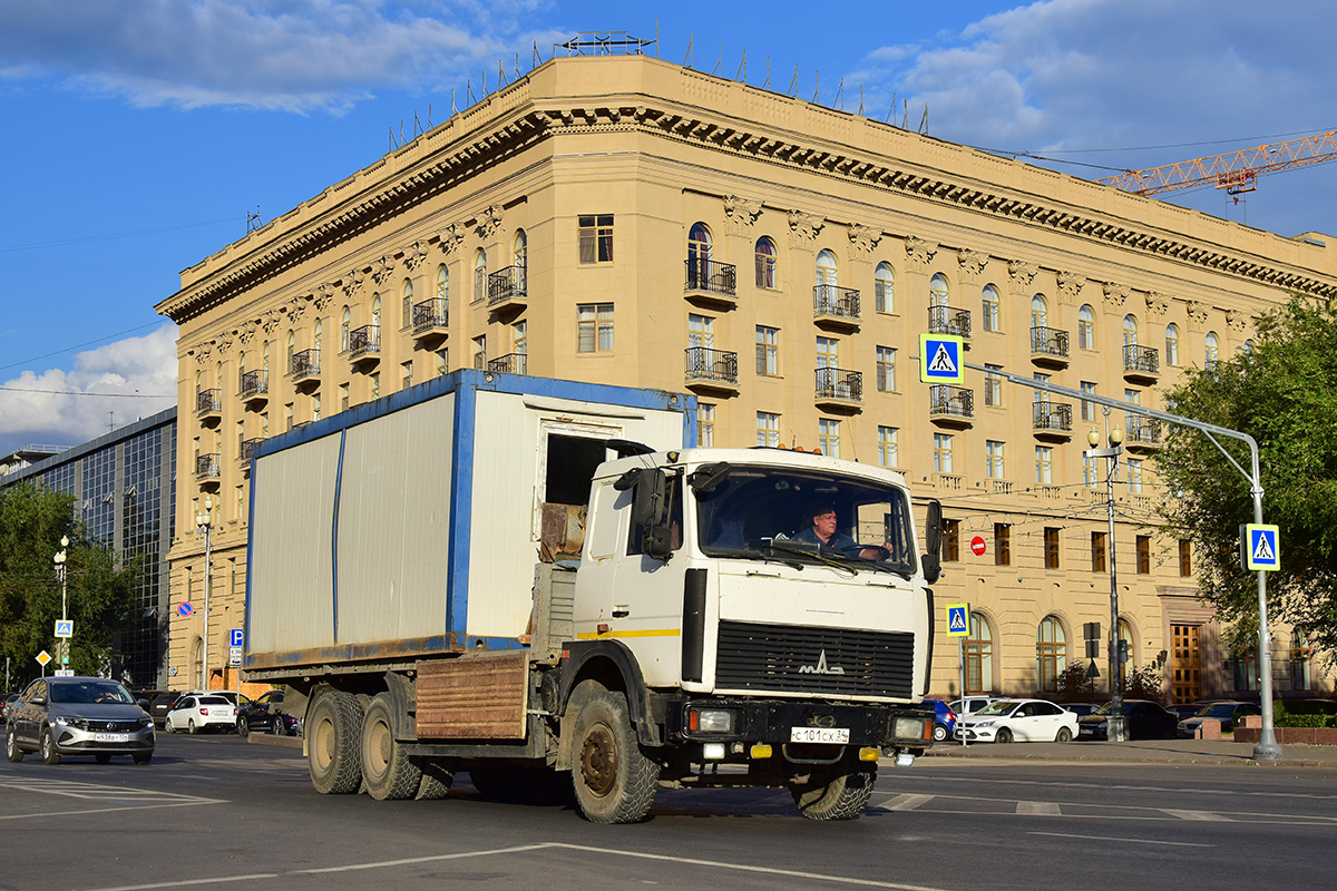 Волгоградская область, № С 101 СХ 34 — МАЗ-630305