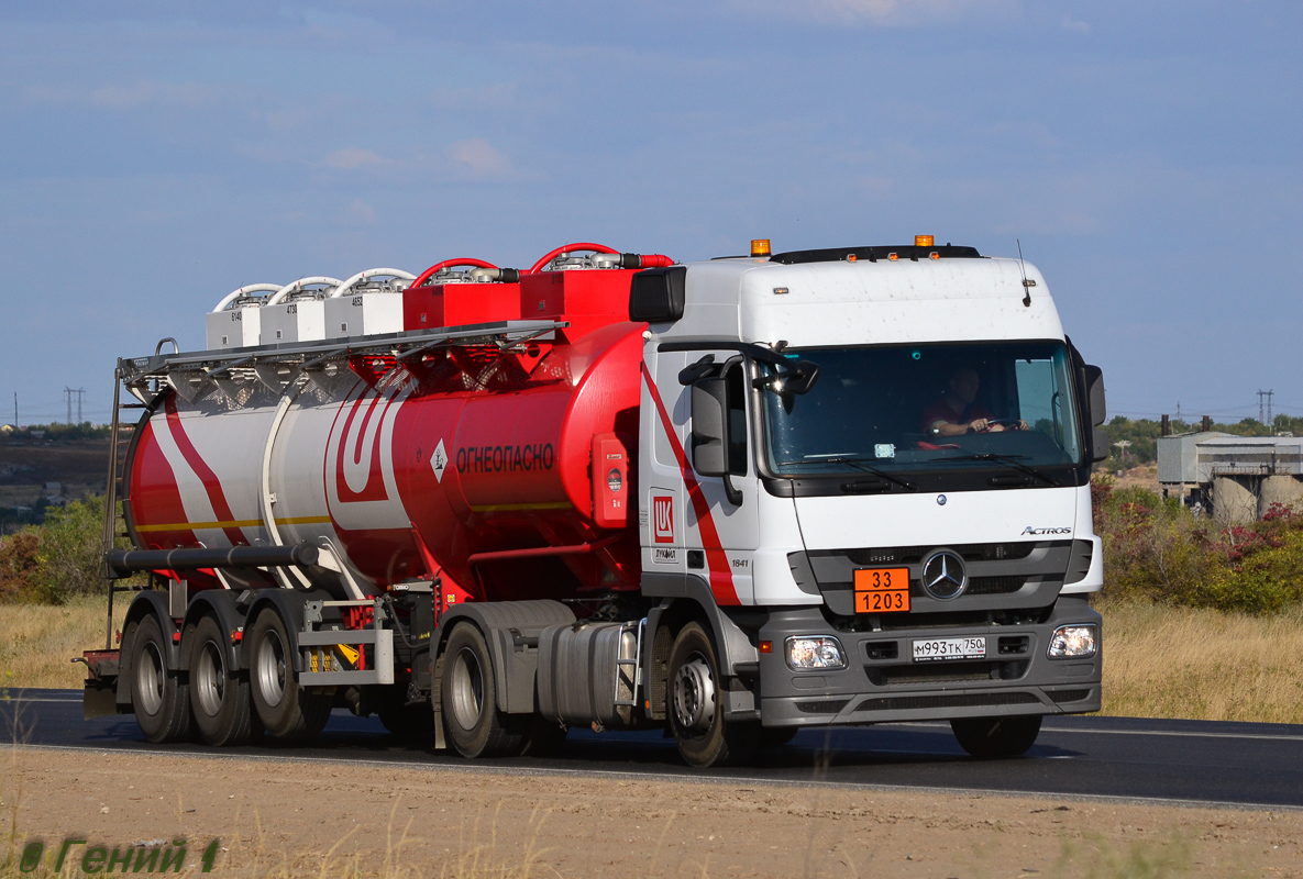 Волгоградская область, № М 993 ТК 750 — Mercedes-Benz Actros '09 1841 [Z9M]