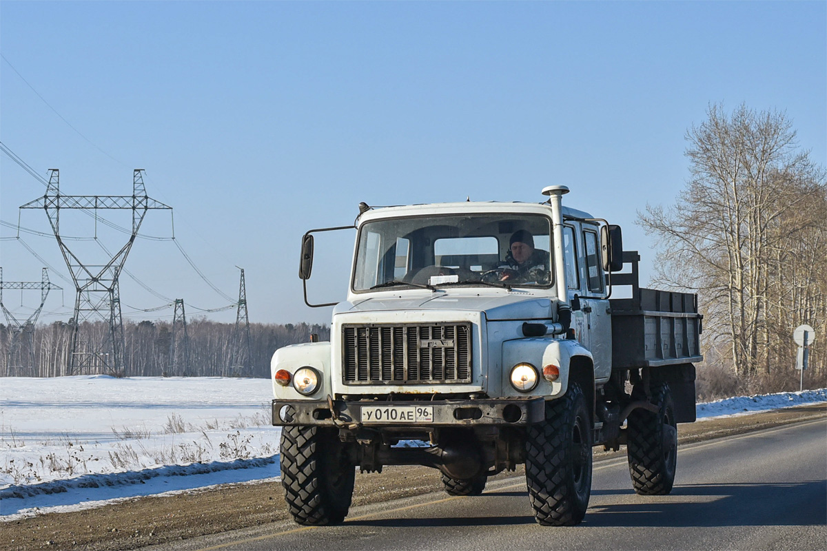 Свердловская область, № У 010 АЕ 96 — ГАЗ-33081 «Садко»