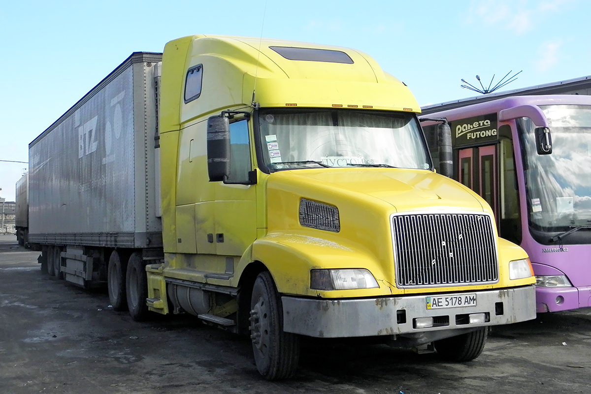 Днепропетровская область, № АЕ 5178 АМ — Volvo VNL660 Днепропетровская область, № АЕ 5178 АМ — Volvo VNL660