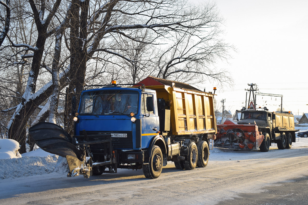 Алтайский край, № Н 180 ХО 22 — МАЗ-5516X5