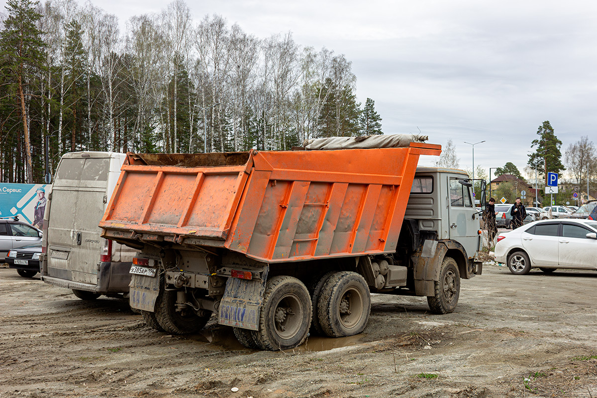 Свердловская область, № Х 385 АР 196 — КамАЗ-55111-01 [55111A]