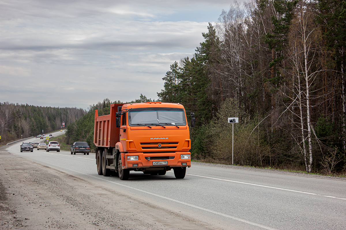 Свердловская область, № Х 585 ВЕ 196 — КамАЗ-65115-A4(23) Свердловская область, № Х 585 ВЕ 196 — КамАЗ-65115-A4(23)