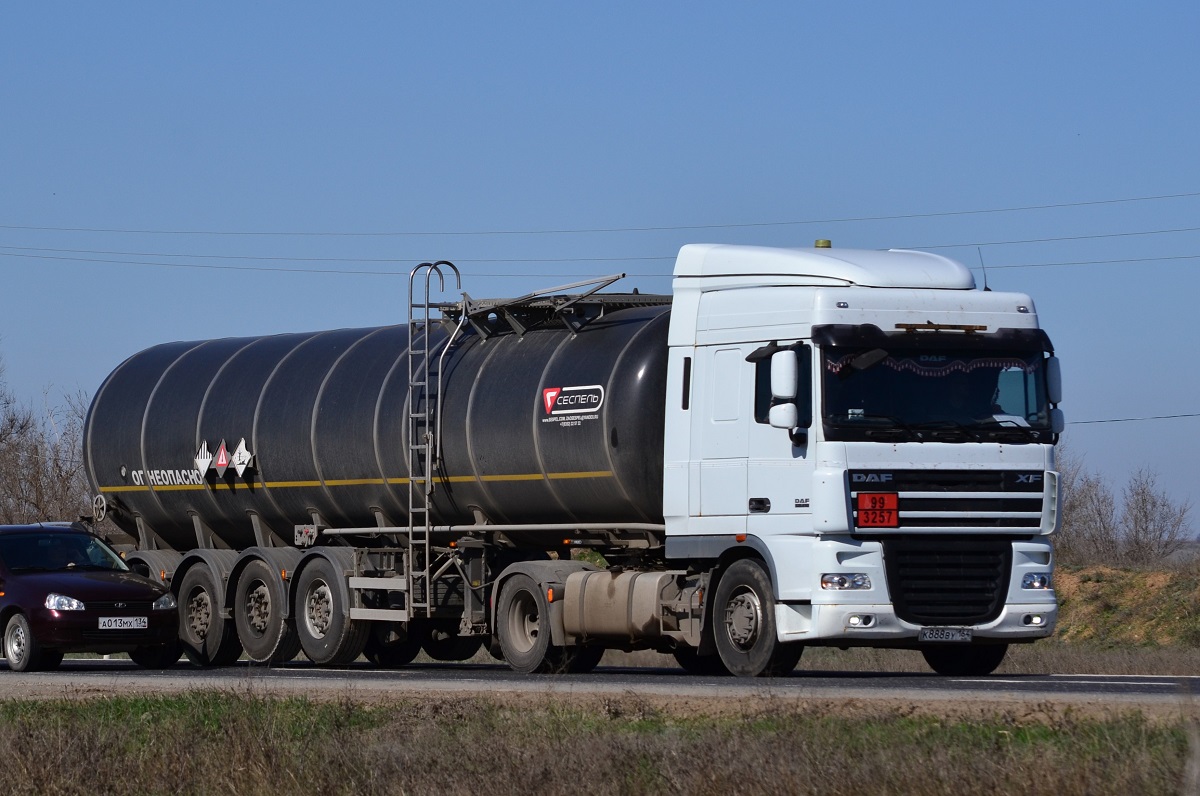 Саратовская область, № К 888 ВУ 164 — DAF XF105 FT