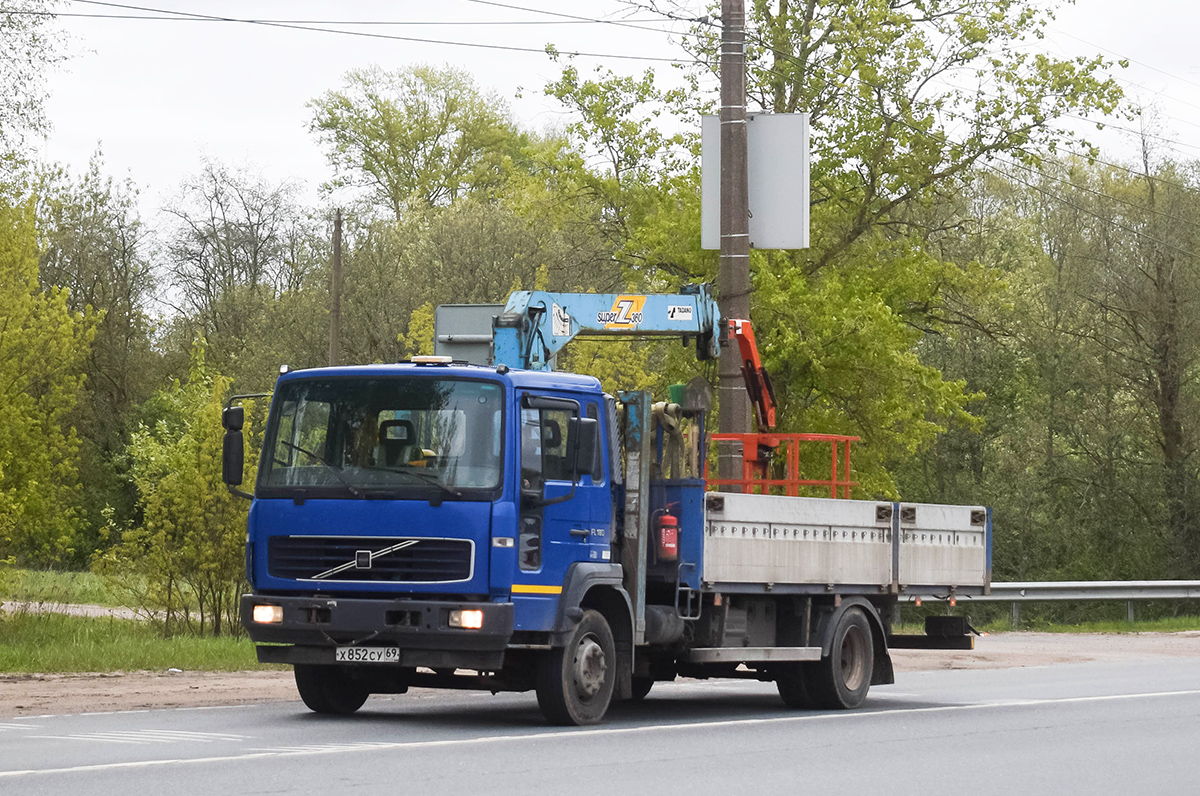 Тверская область, № Х 852 СУ 69 — Volvo ('2001) FL Тверская область, № Х 852 СУ 69 — Volvo ('2001) FL