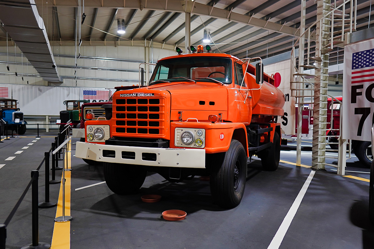 ОАЭ, № (AE) U/N 0003 — Nissan Diesel (общая модель)
