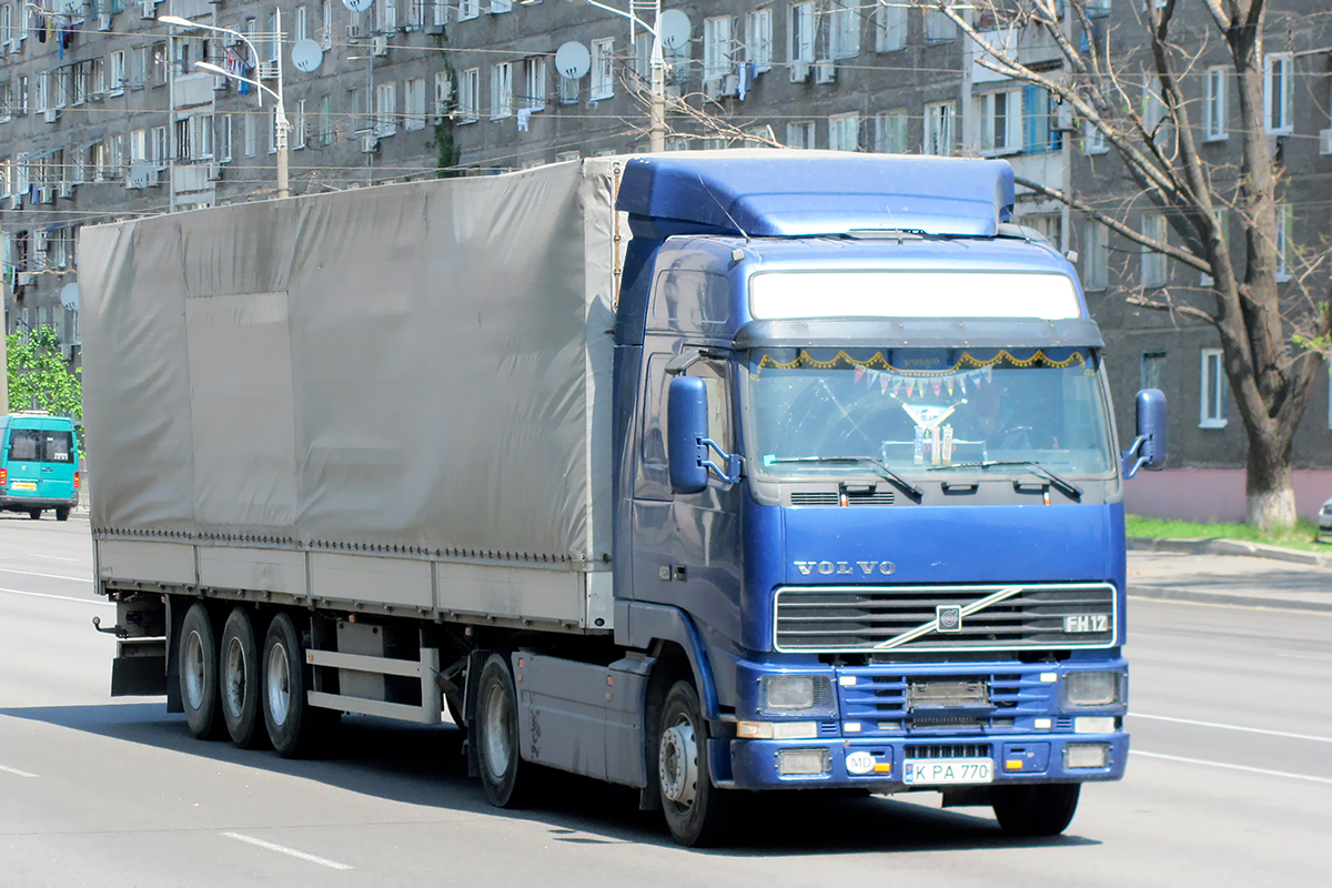 Молдавия, № K PA 770 — Volvo ('1993) FH12.420 Молдавия, № K PA 770 — Volvo ('1993) FH12.420