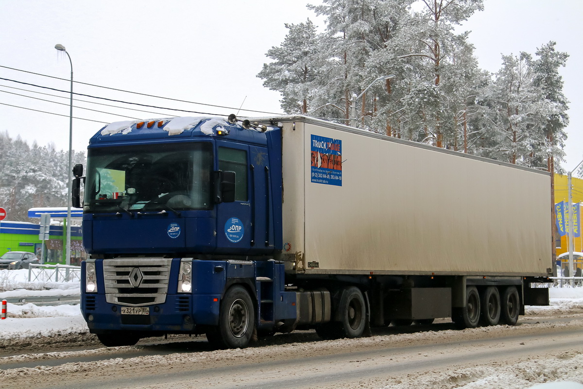Санкт-Петербург, № Х 321 УР 86 — Renault Magnum E-Tech ('2001)