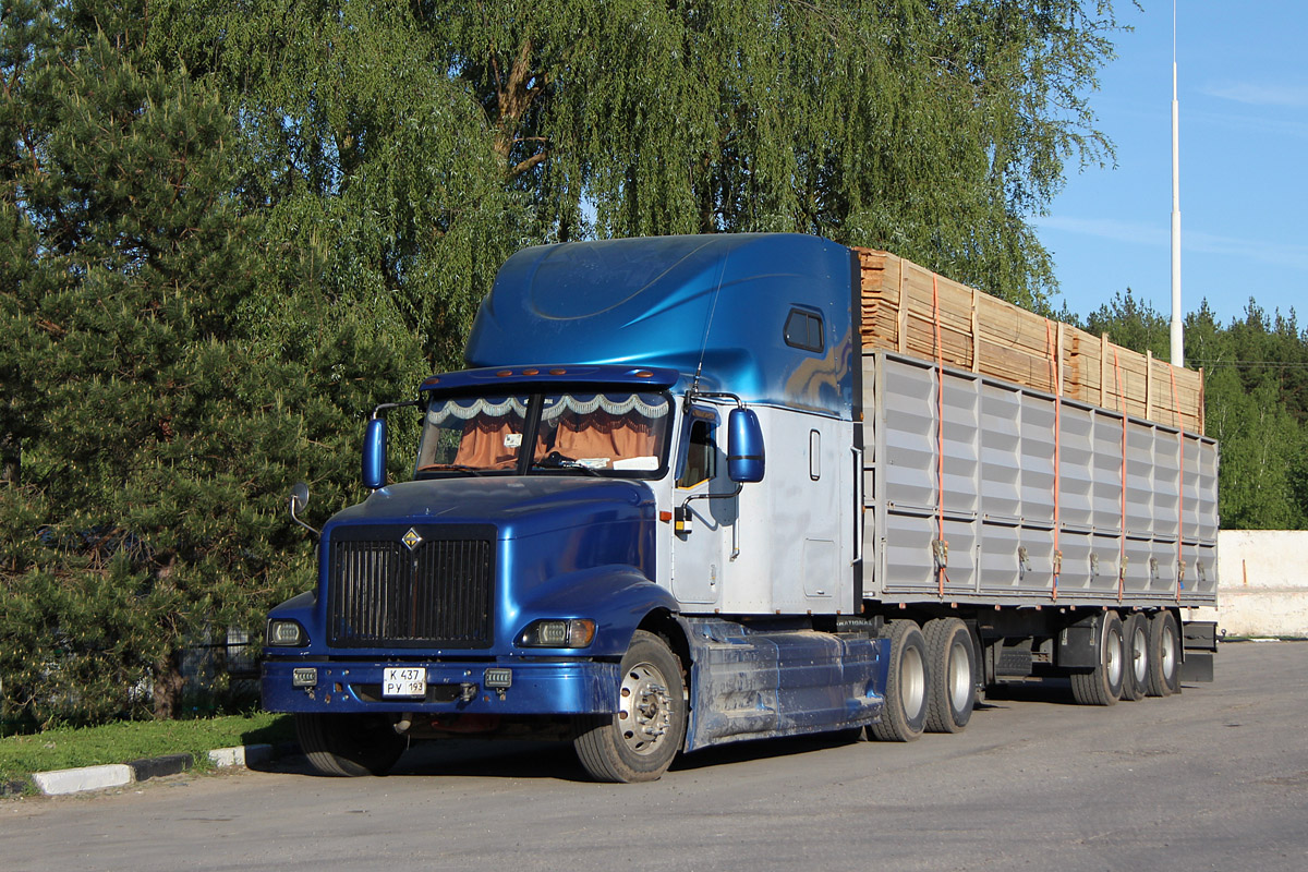 Краснодарский край, № К 437 РУ 193 — International 9400