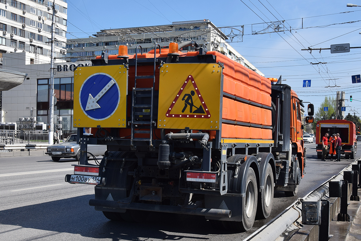 Волгоградская область, № Н 100 ВУ 134 — КамАЗ-65115-37
