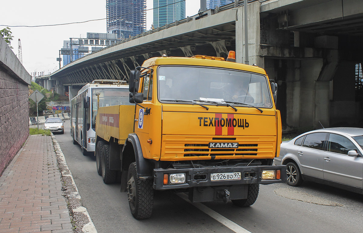 Москва, № 08937 — КамАЗ-6426-13 [64260N]