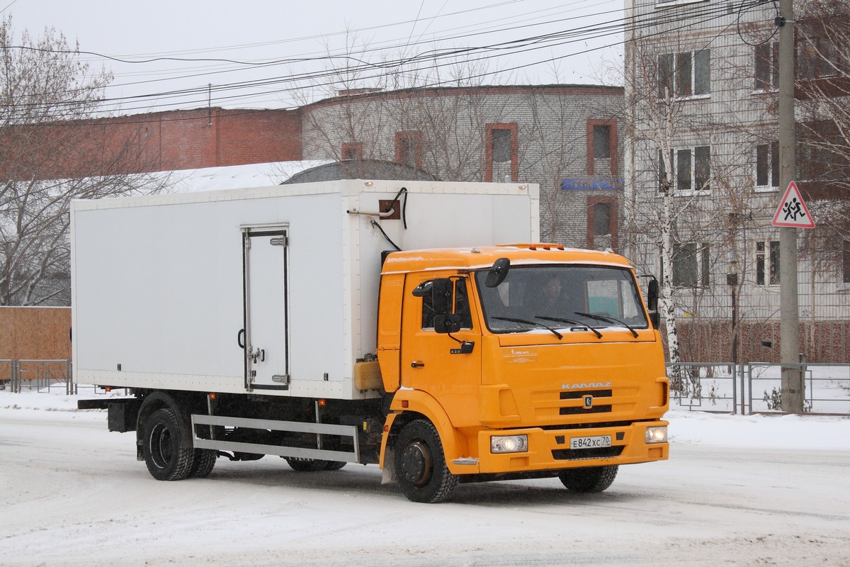 Томская область, № Е 842 ХС 70 — КамАЗ-4308-C3(79)