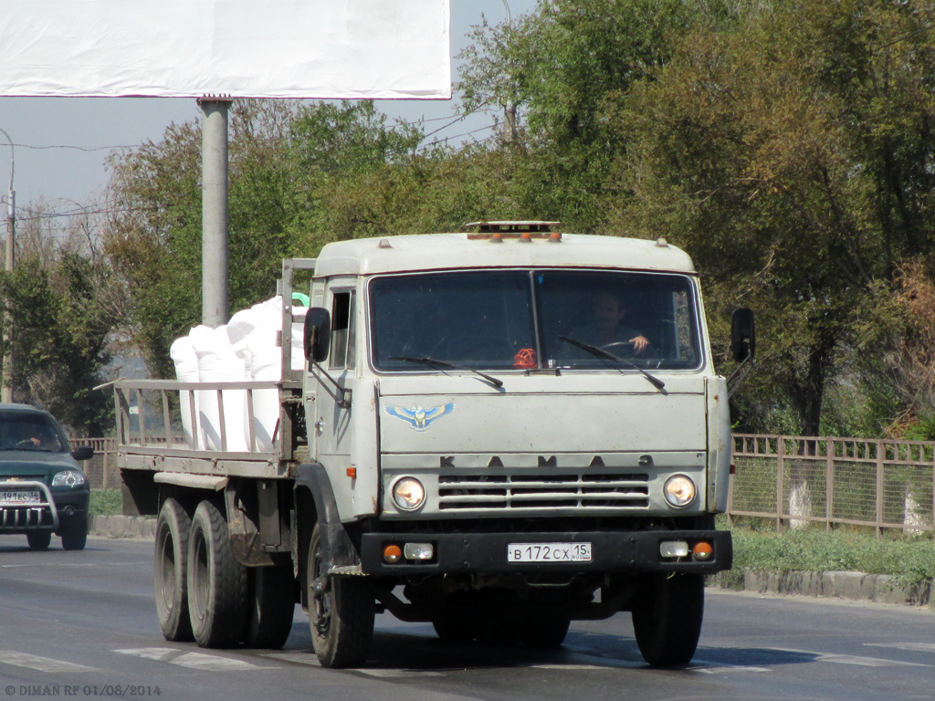 Северная Осетия, № В 172 СХ 15 — КамАЗ-53212
