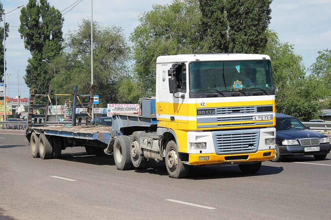 Алматы, № A 712 FX — DAF 95XF FTG