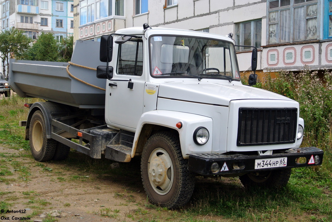 Сахалинская область, № М 344 НР 65 — ГАЗ-3309