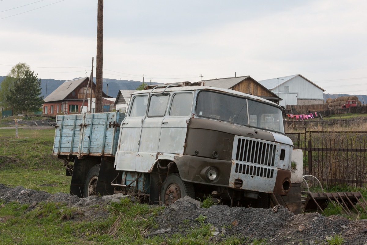 Кемеровская область, № (42) Б/Н 0010 — IFA W50L/BT; Кемеровская область — Автомобили без номеров