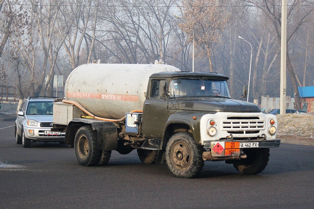 Алматы, № A 462 FX — ЗИЛ-431810