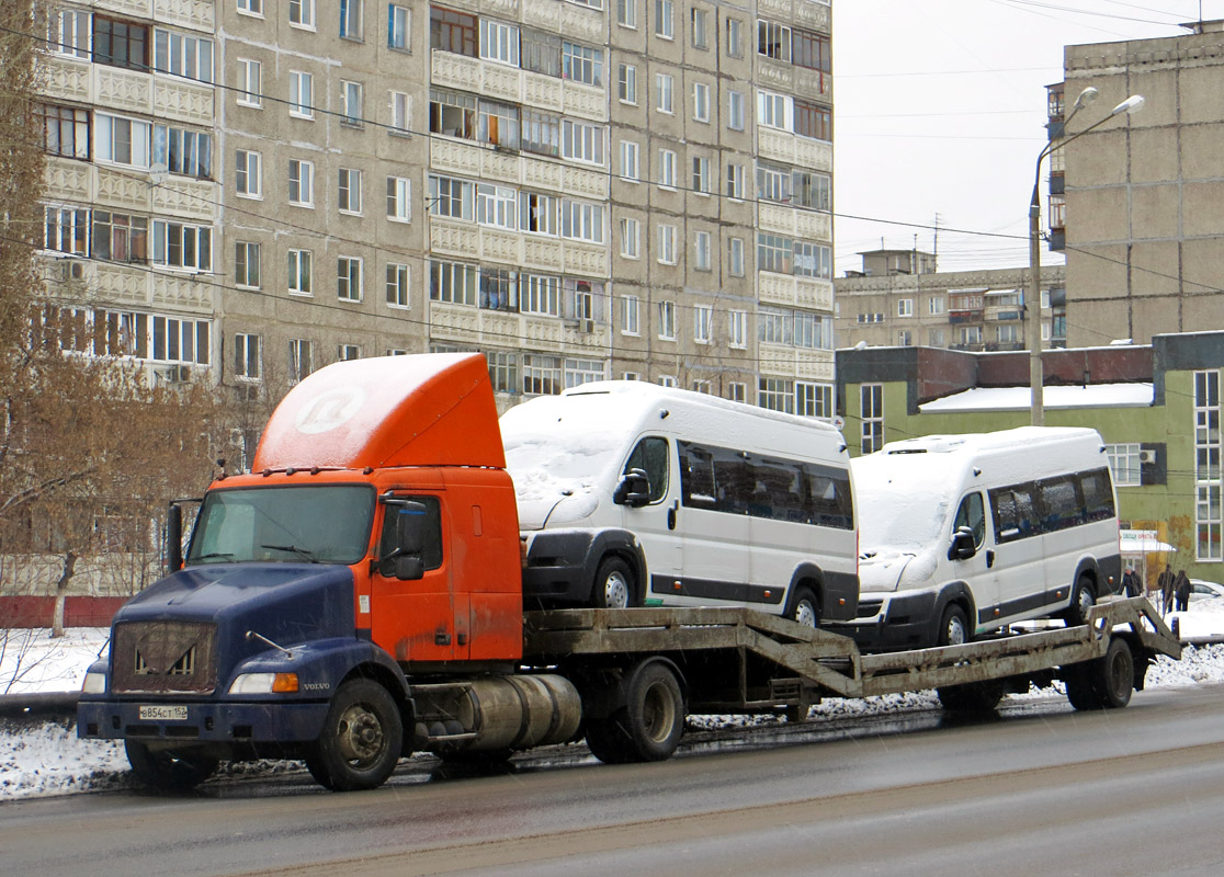 Нижегородская область, № В 854 СТ 152 — Volvo VNM430