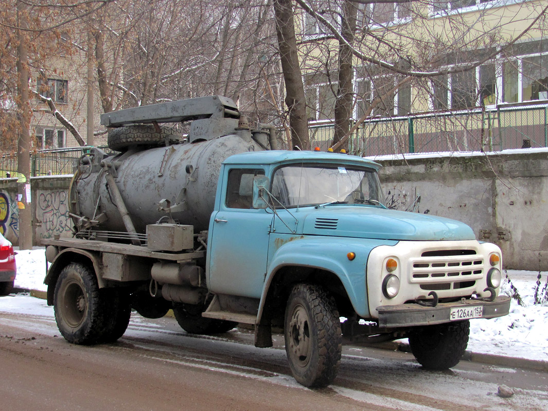 Нижегородская область, № Е 126 АА 152 — ЗИЛ-431412