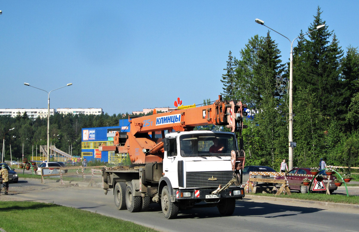 Красноярский край, № У 767 ХХ 24 — МАЗ-6303A3