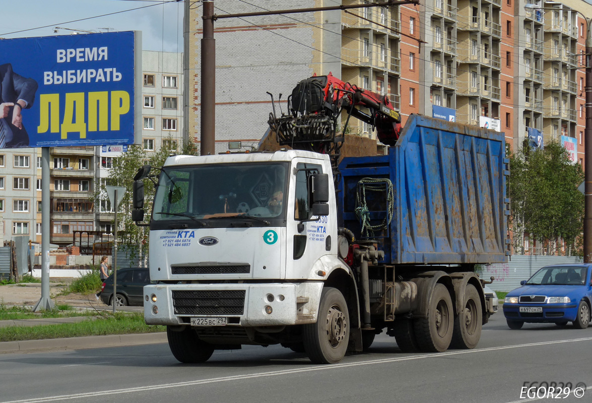 Архангельская область, № К 225 ВС 29 — Ford Cargo ('2003) 3530