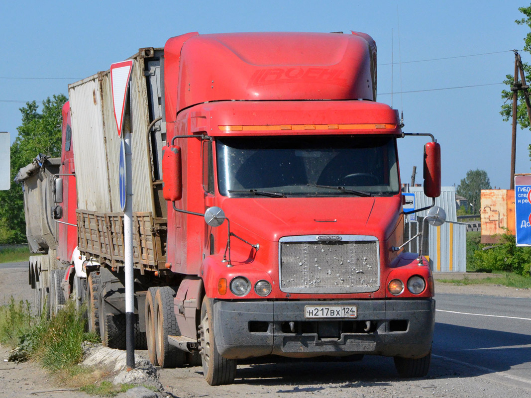 Красноярский край, № Н 217 ВХ 124 — Freightliner Century Class