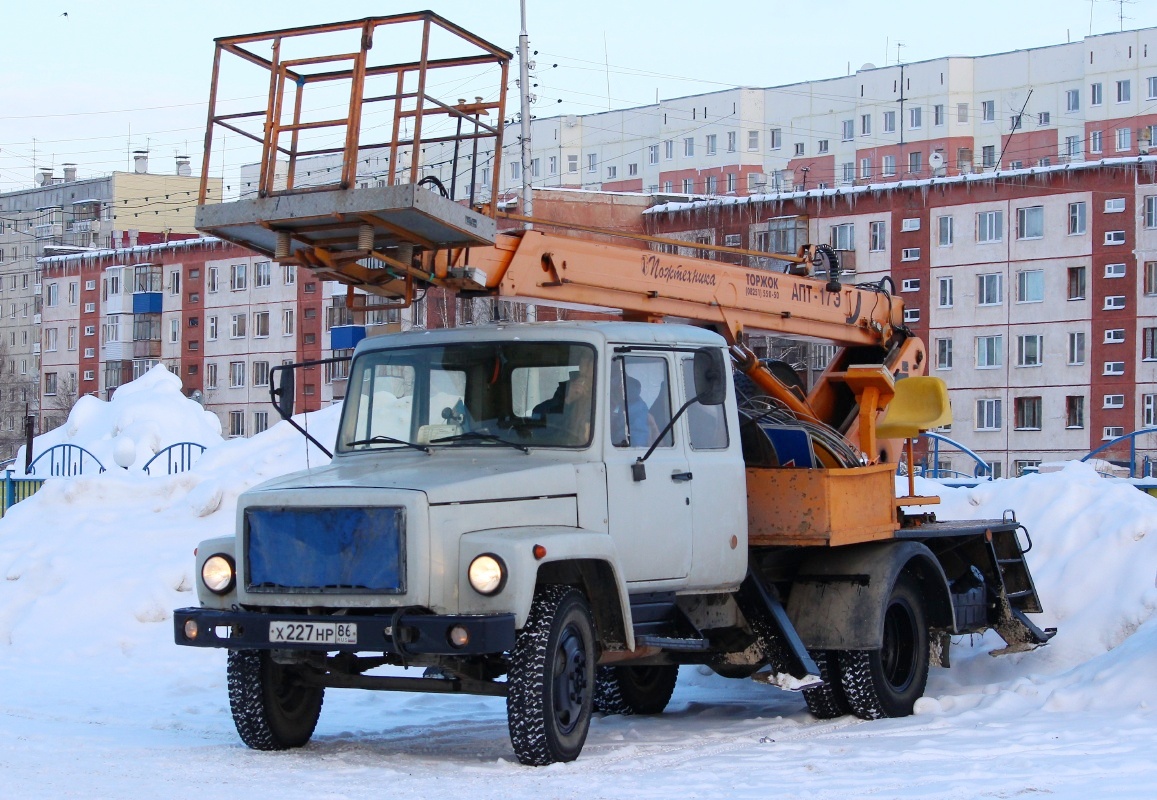 Ханты-Мансийский автоном.округ, № Х 227 НР 86 — ГАЗ-3307