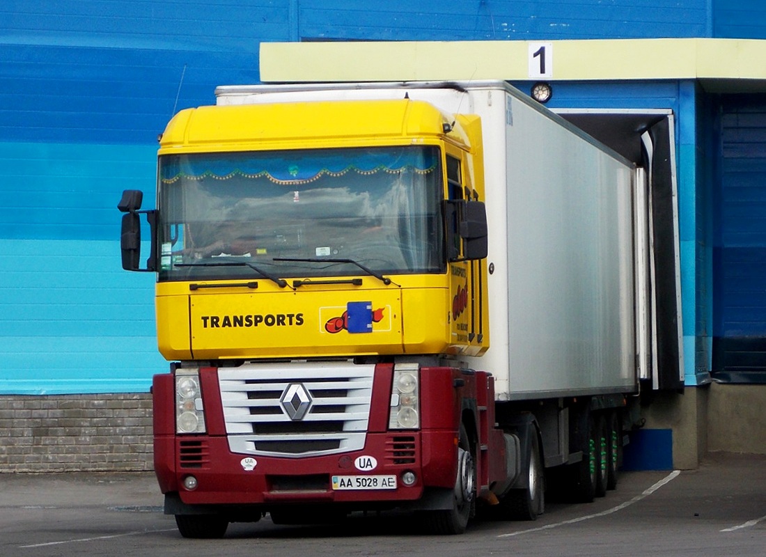 Киев, № АА 5028 АЕ — Renault Magnum E-Tech ('2001)