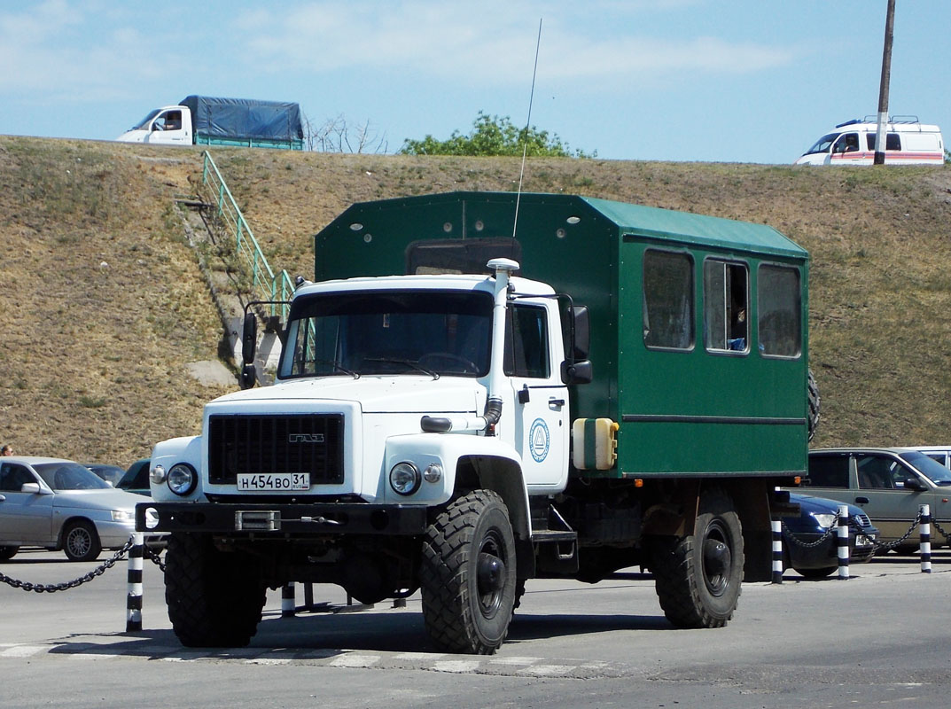 Белгородская область, № Н 454 ВО 31 — ГАЗ-33081 «Садко»