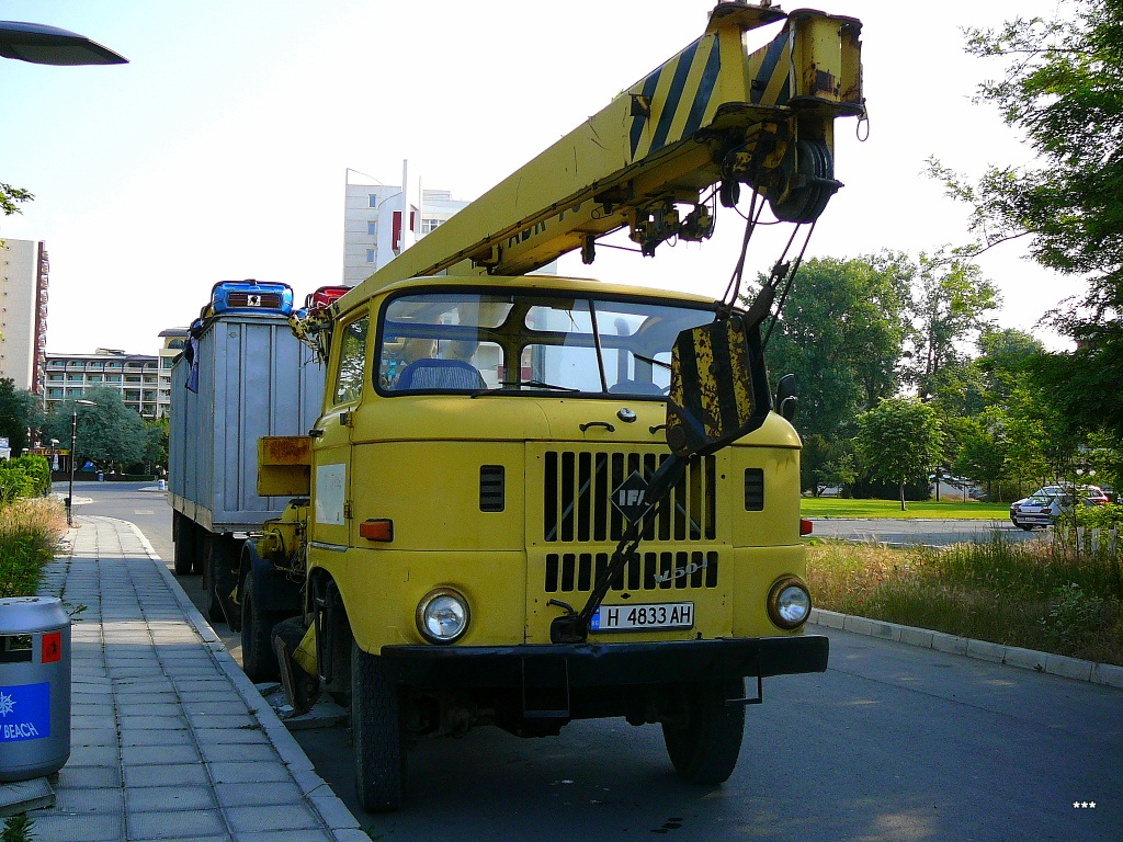 Болгария, № H 4833 AH — IFA W50LA (общая модель)