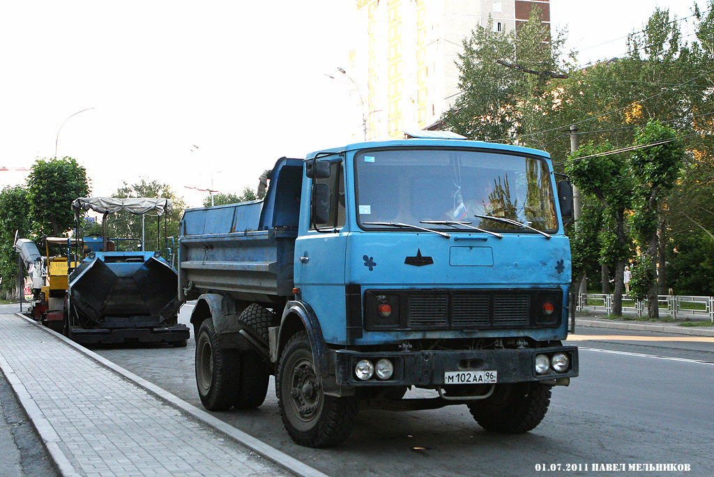 Свердловская область, № М 102 АА 96 — МАЗ-5551 [555100]