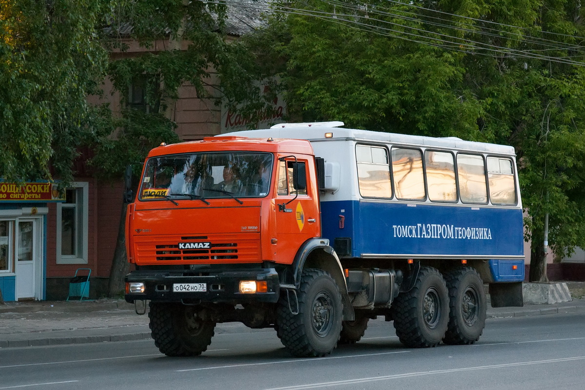 Томская область, № О 042 НО 70 — КамАЗ-43114-15 [43114R]