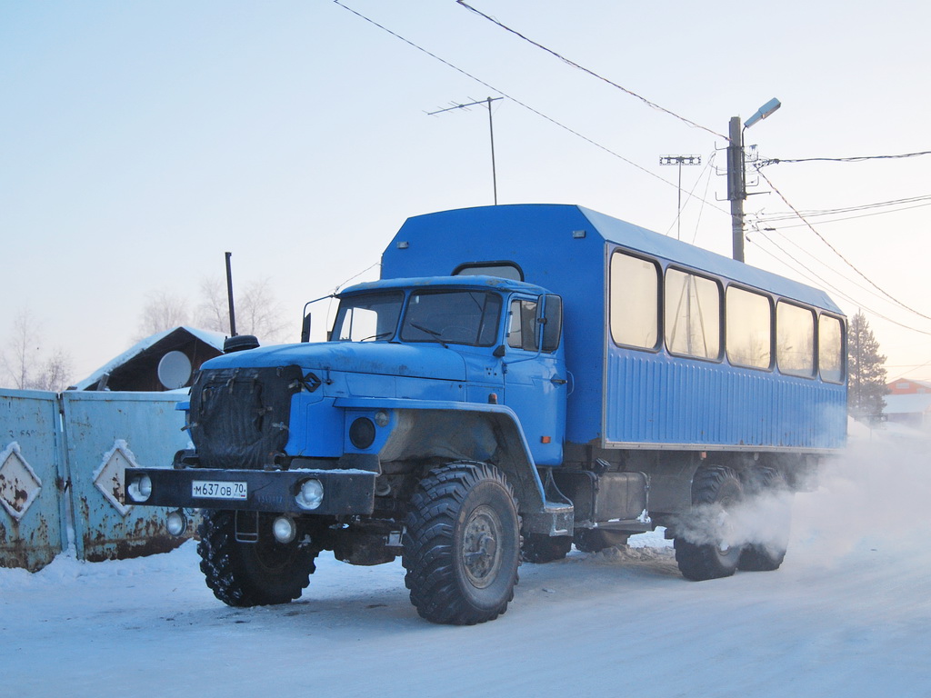 Томская область, № М 637 ОВ 70 — Урал-3255-41