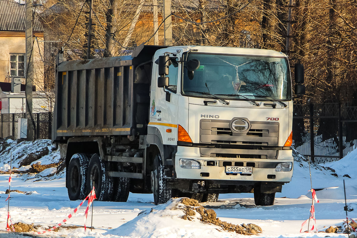 Иркутская область, № С 355 АС 138 — Hino 700