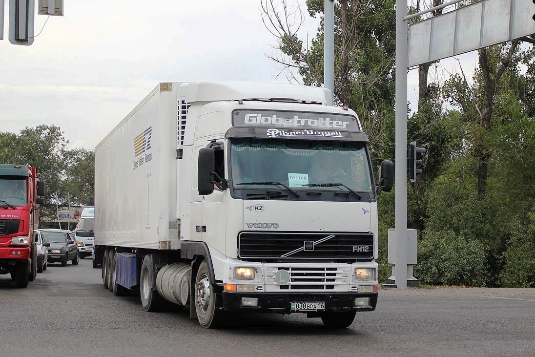 Восточно-Казахстанская область, № 038 BPA 16 — Volvo ('1993) FH12.420