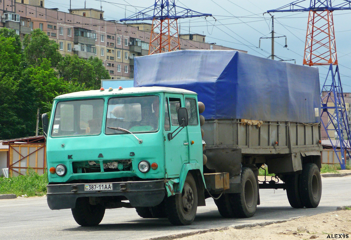 Днепропетровская область, № 387-11 АА — КАЗ-608В