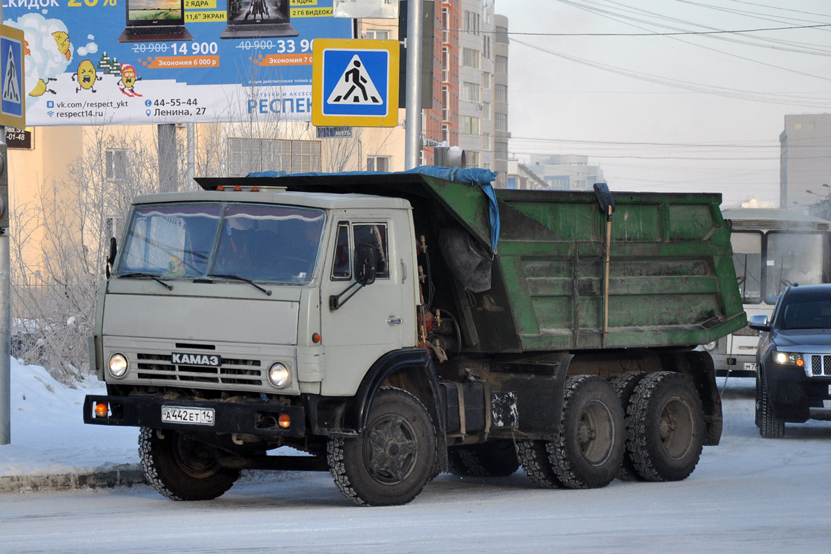 Саха (Якутия), № А 442 ЕТ 14 — КамАЗ-55111 [551110]