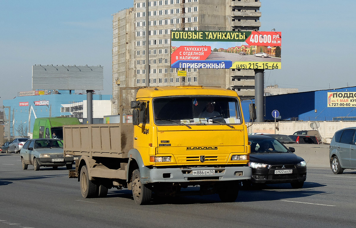 Московская область, № М 886 ЕМ 50 — КамАЗ-4308 [430800]