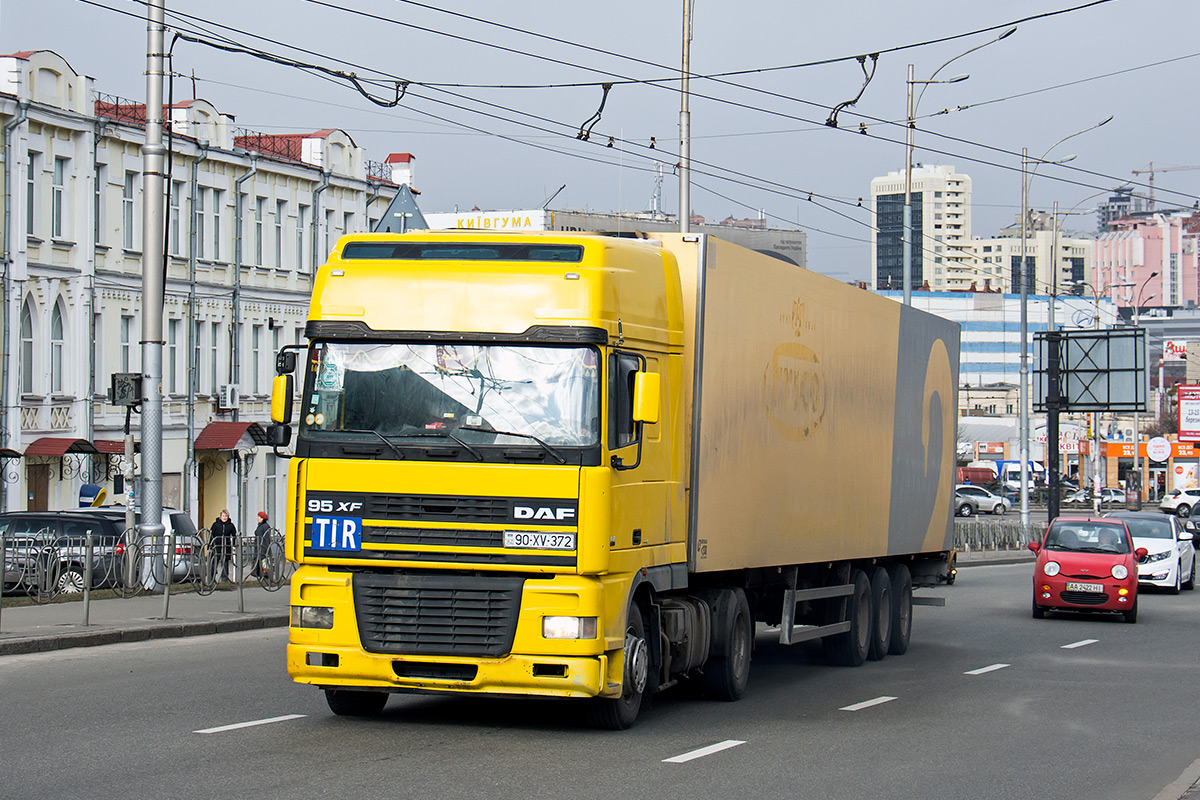 Азербайджан, № 90-XV-372 — DAF XF95 FT