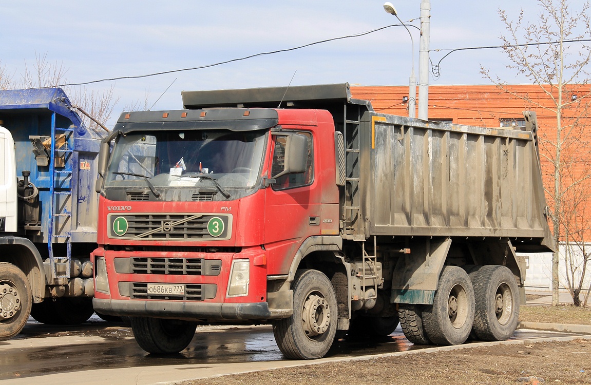 Москва, № О 686 КВ 777 — Volvo ('2002) FM12.400