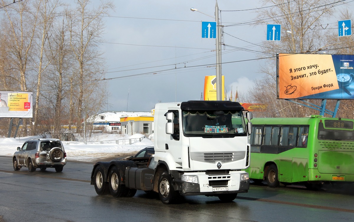 Томская область, № Е 937 РТ 70 — Renault Premium Lander [X9P]