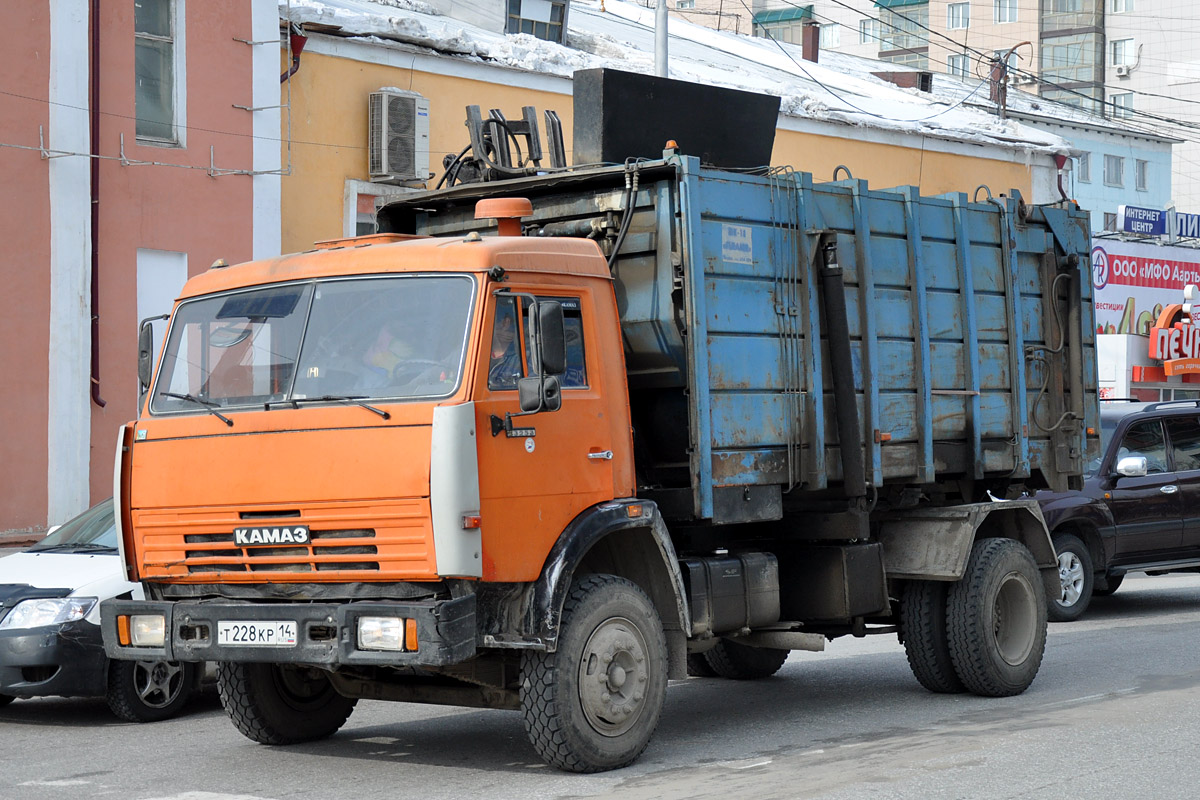 Саха (Якутия), № Т 228 КР 14 — КамАЗ-43253-02 [43253C]