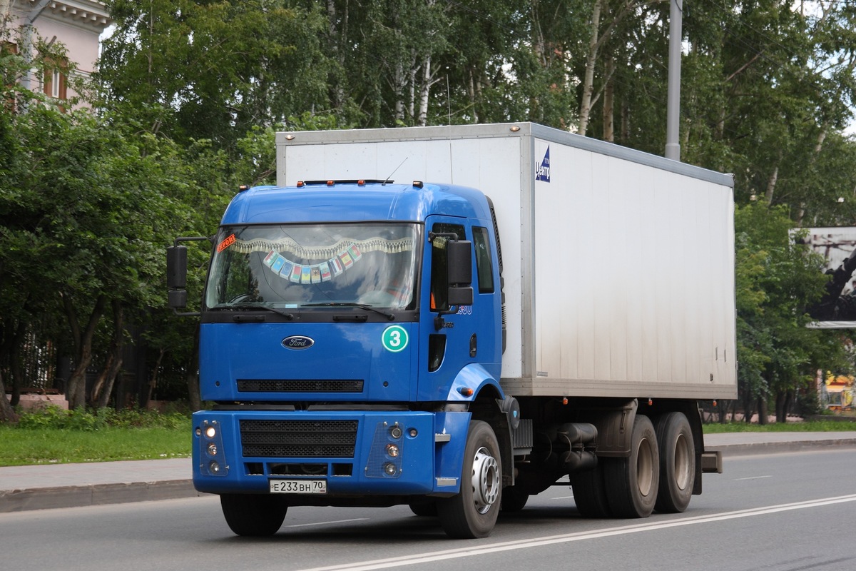 Томская область, № Е 233 ВН 70 — Ford Cargo ('2003) 2530