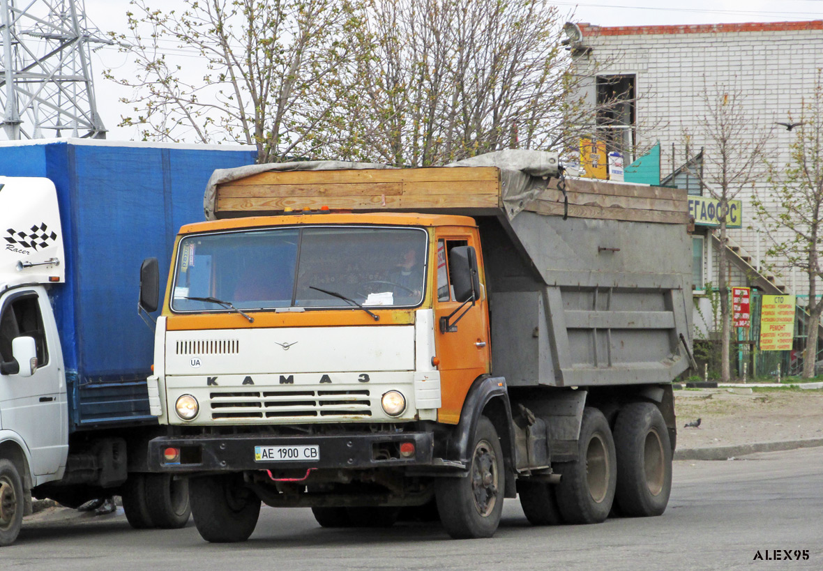 Днепропетровская область, № АЕ 1900 СВ — КамАЗ-5511