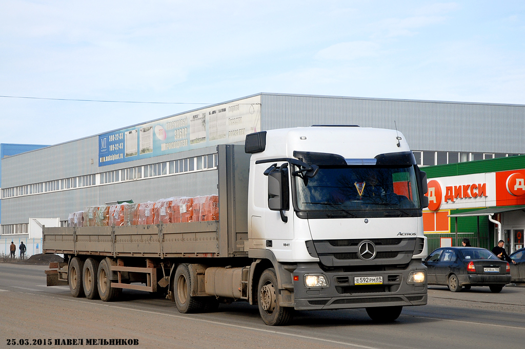 Тверская область, № Е 592 РМ 69 — Mercedes-Benz Actros ('2009) 1841